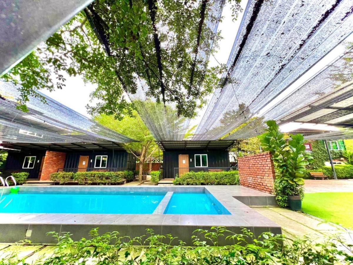 Petak Padin Cottage By The Pool, Kepala Batas  Εξωτερικό φωτογραφία