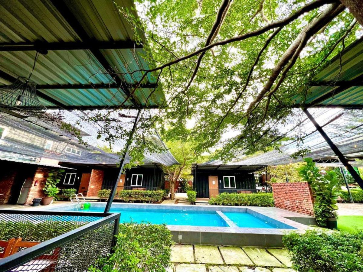 Petak Padin Cottage By The Pool, Kepala Batas  Εξωτερικό φωτογραφία